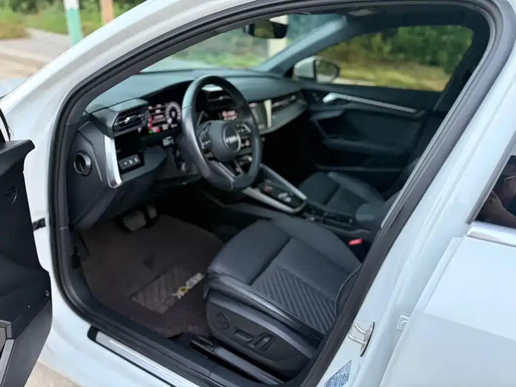 Audi A3 2022 из CN, фото 4