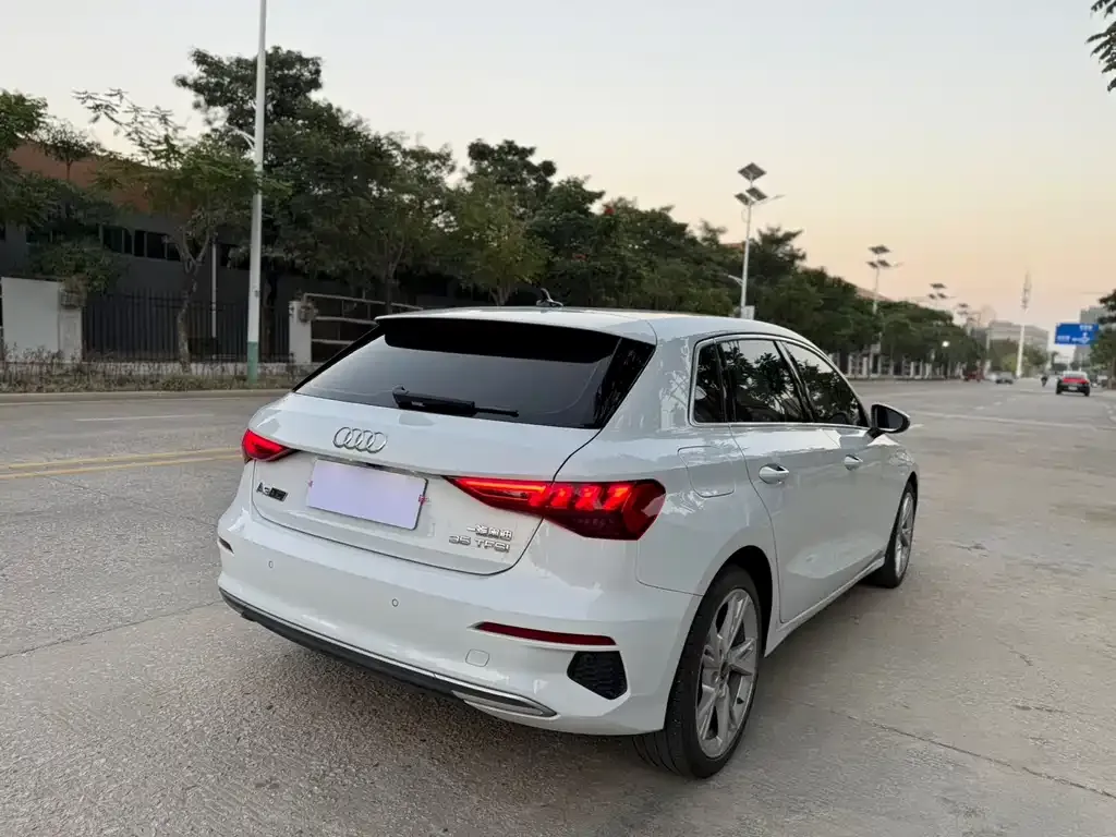 Audi A3 2022 из CN, фото 7