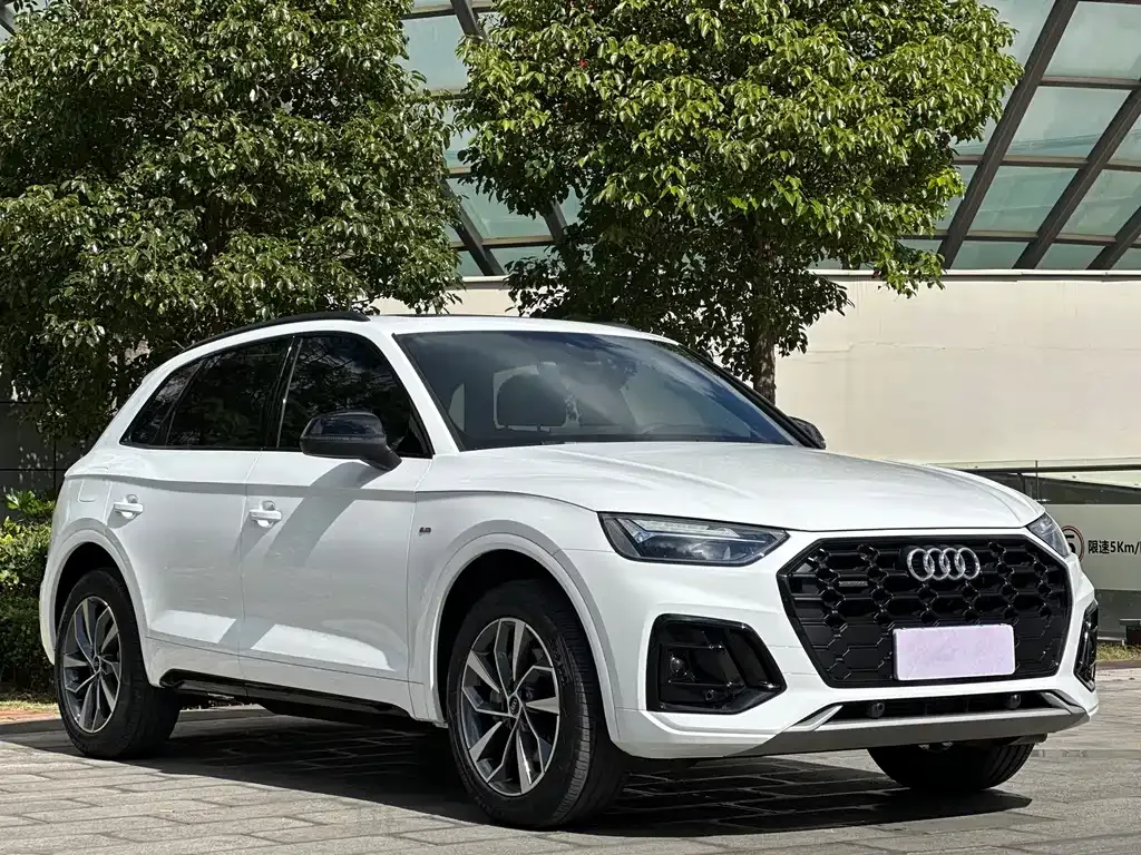 Audi Q5L — фото 3