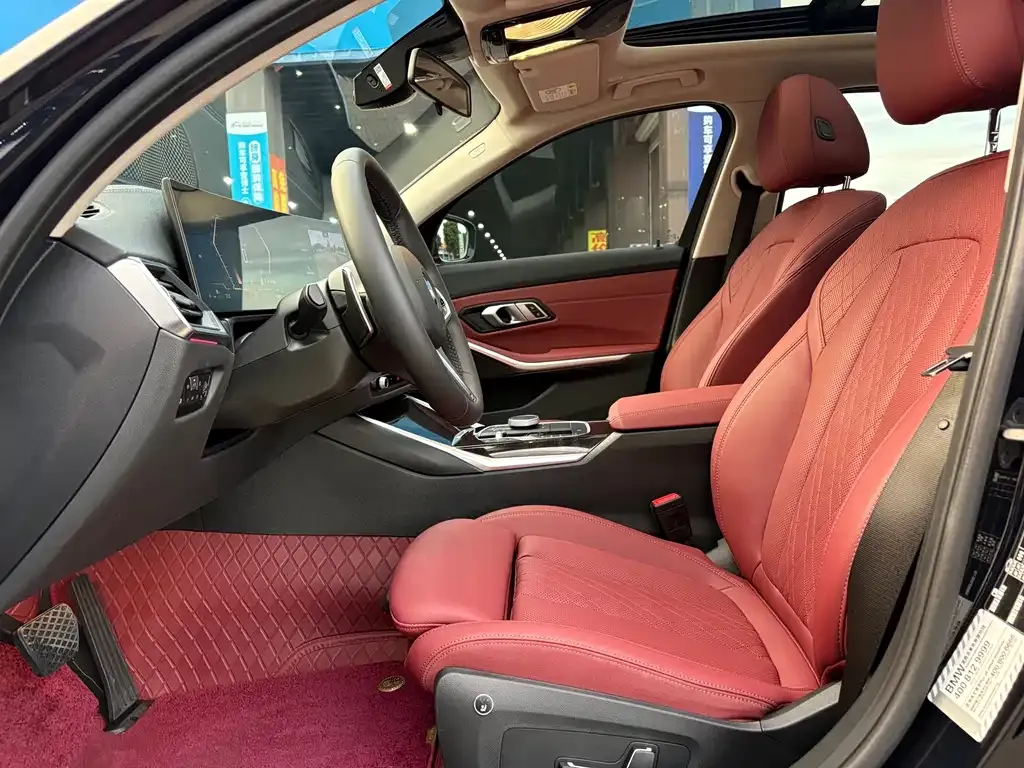 BMW 3 Series 2024 из CN, фото 10