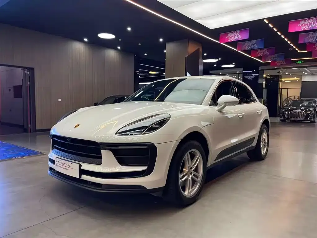 Porsche Macan — фото 1