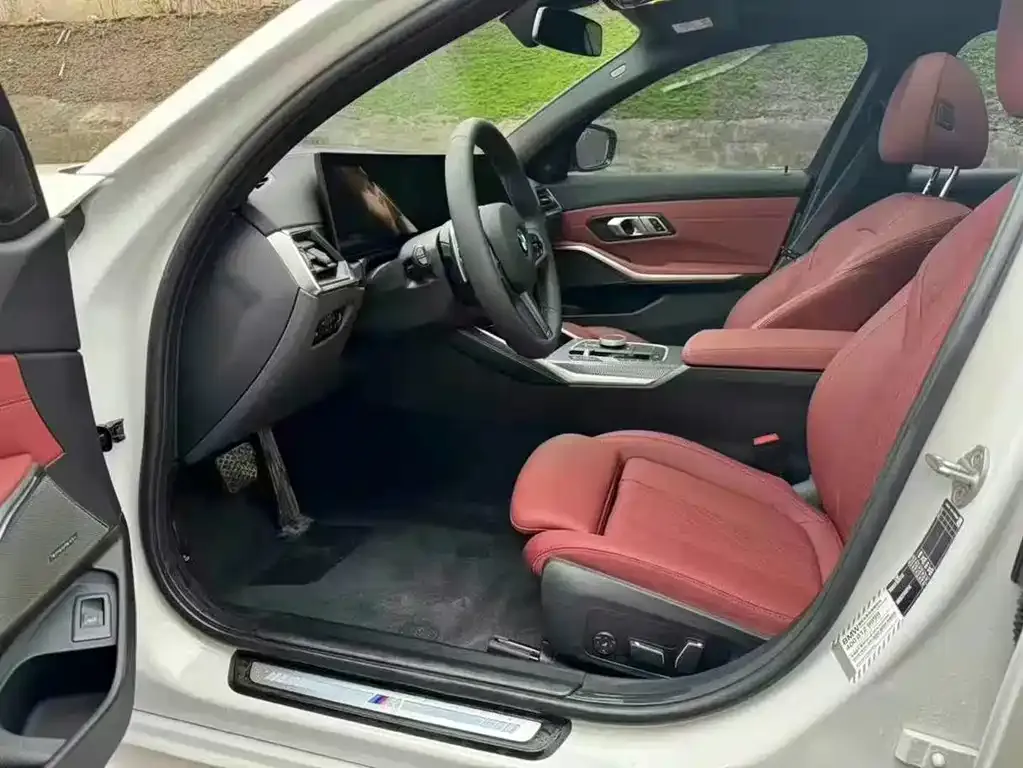 BMW 3 Series 2024 из CN, фото 5