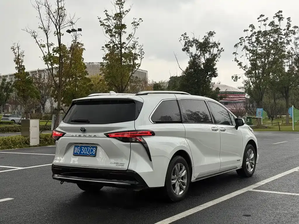 Toyota Sienna 2022 из CN, фото 7