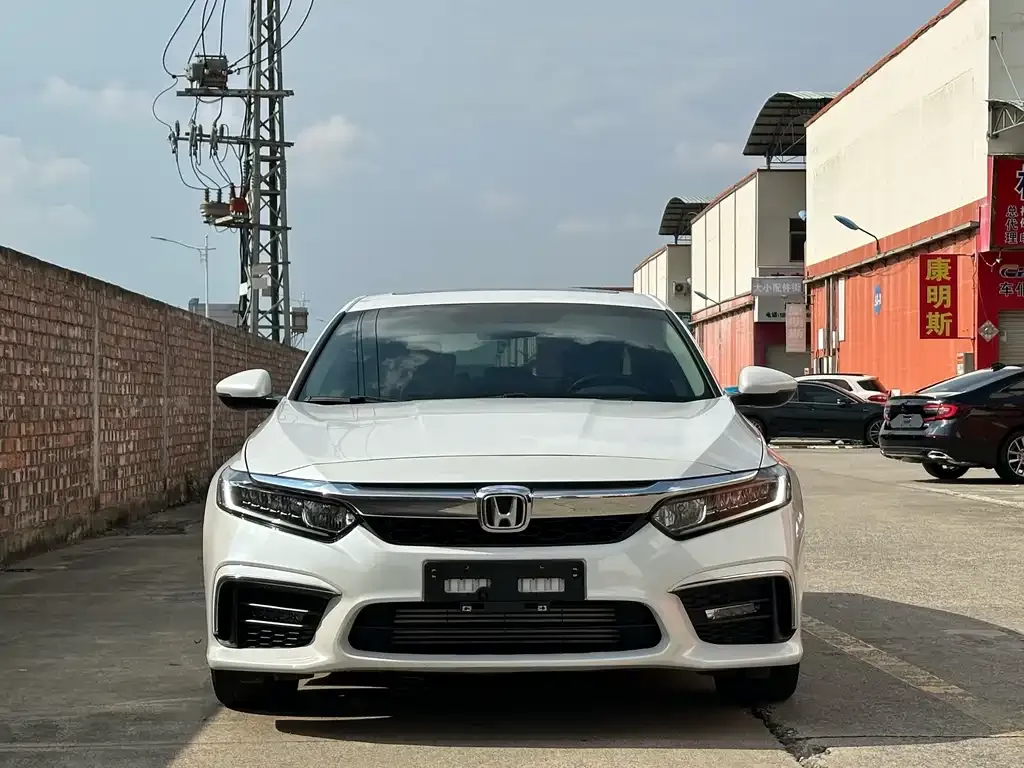 Honda Inspire — фото 2
