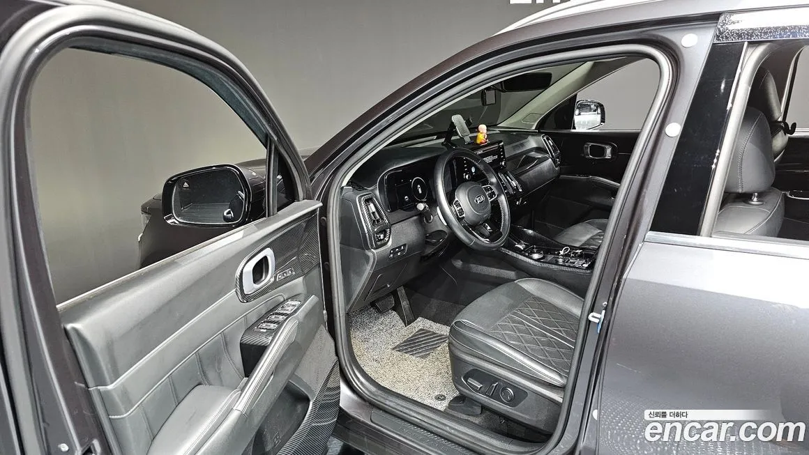Kia Sorento — фото 10