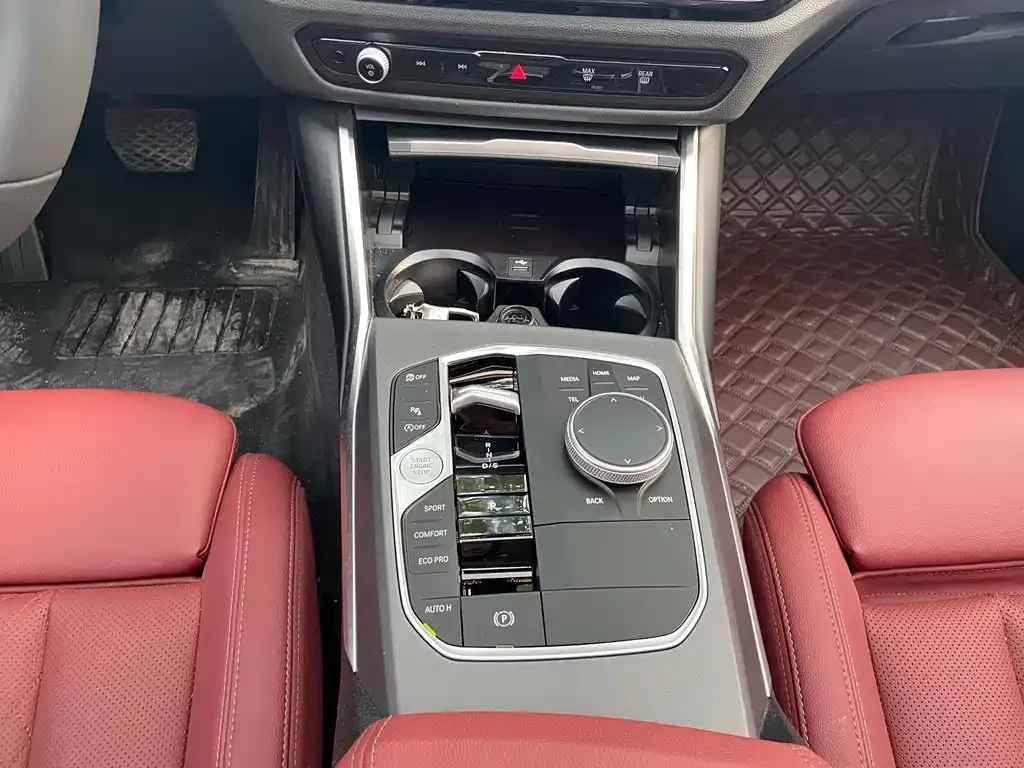 BMW 3 Series 2025 из CN, фото 10