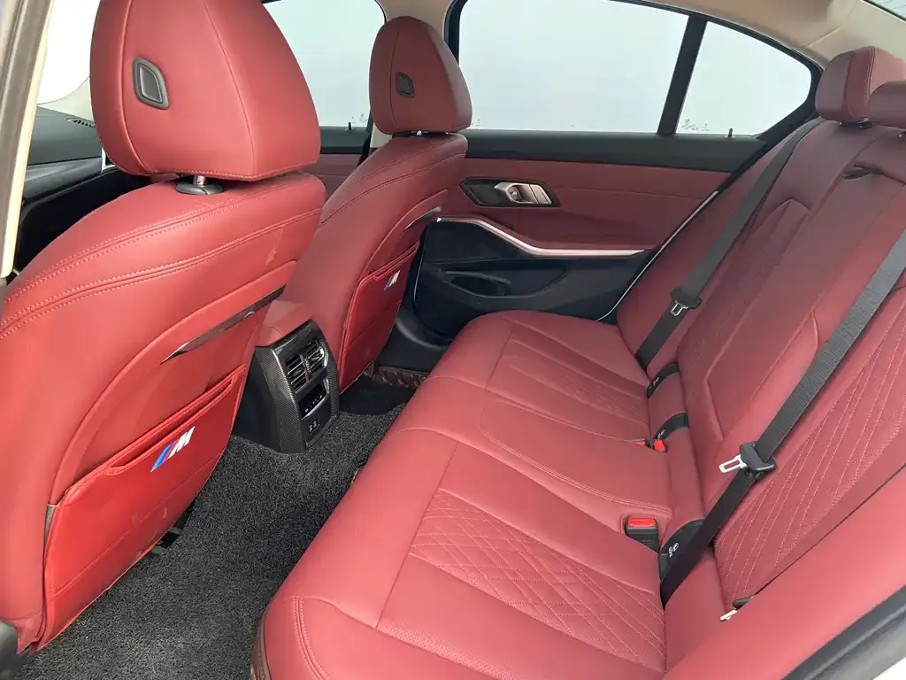 BMW 3 Series 2025 из CN, фото 7
