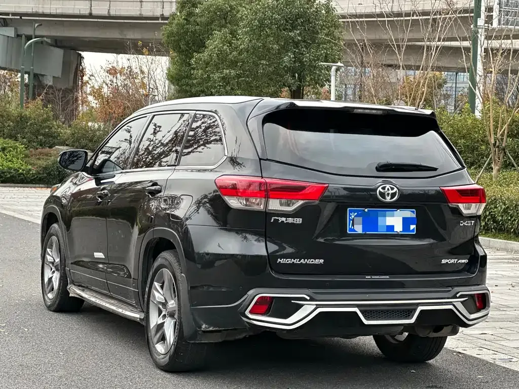 Toyota Highlander 2022 из CN, фото 4