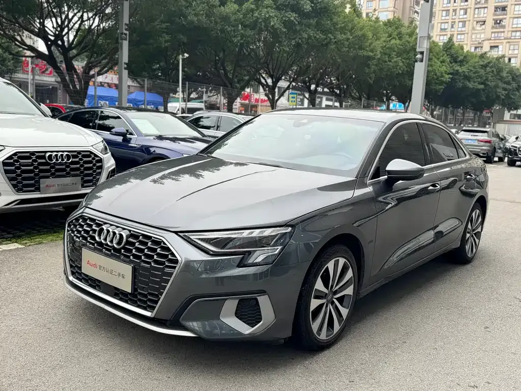Audi A3 — фото 1