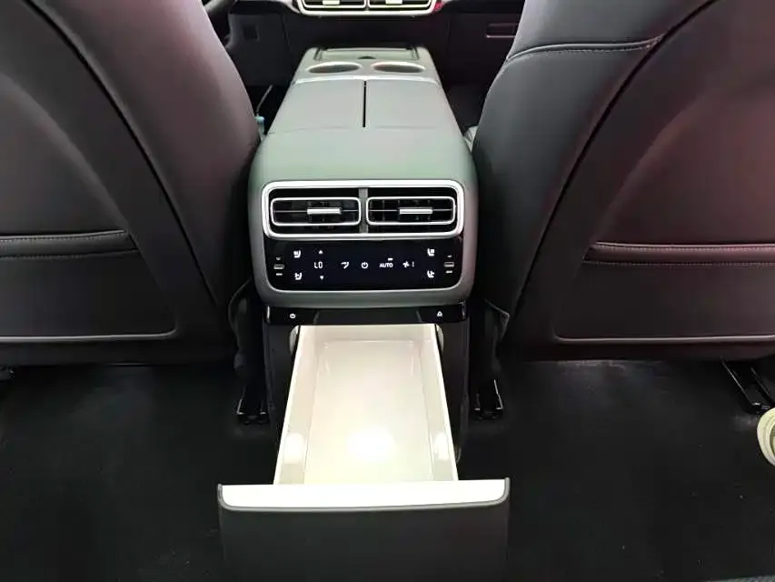 Li Auto L6 2024 из CN, фото 3