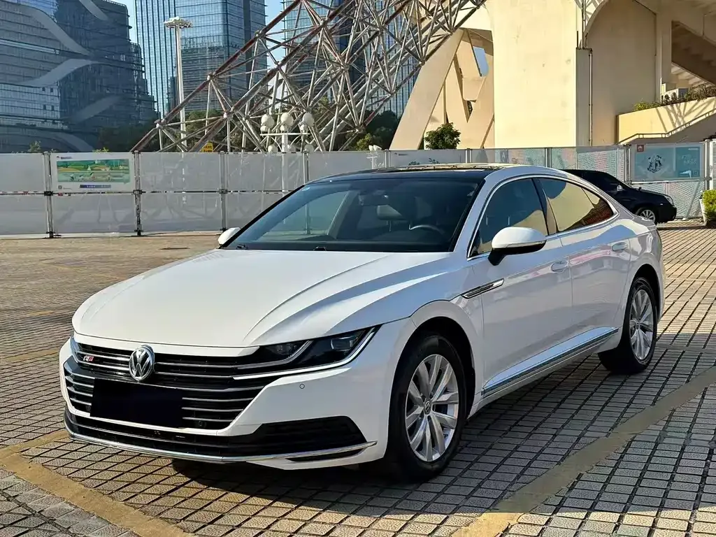 Volkswagen CC — фото 1
