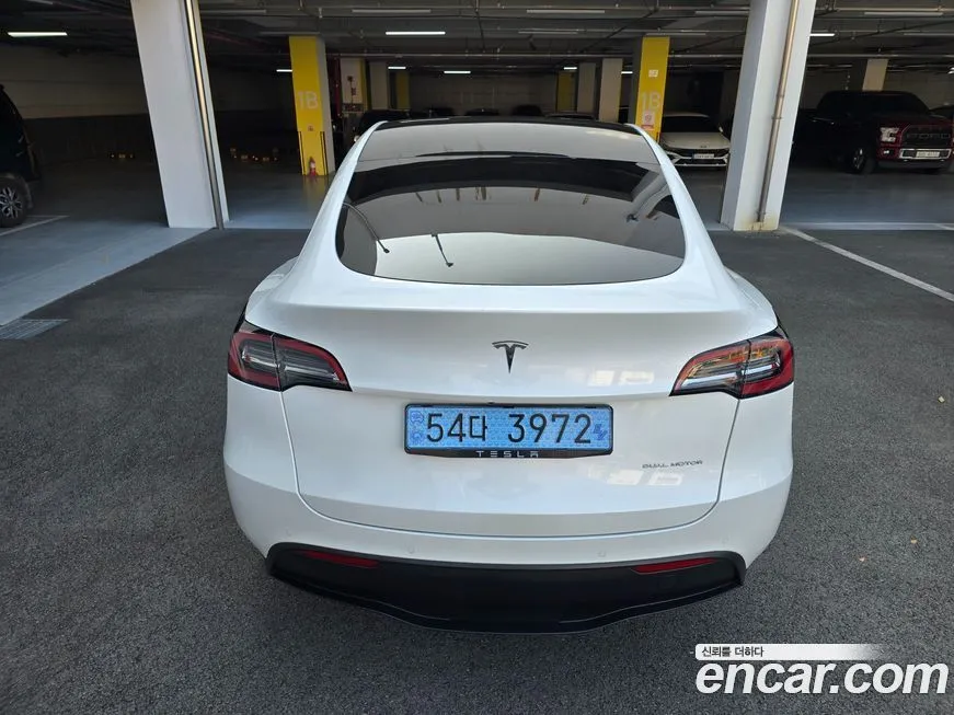 Tesla Model Y — фото 4