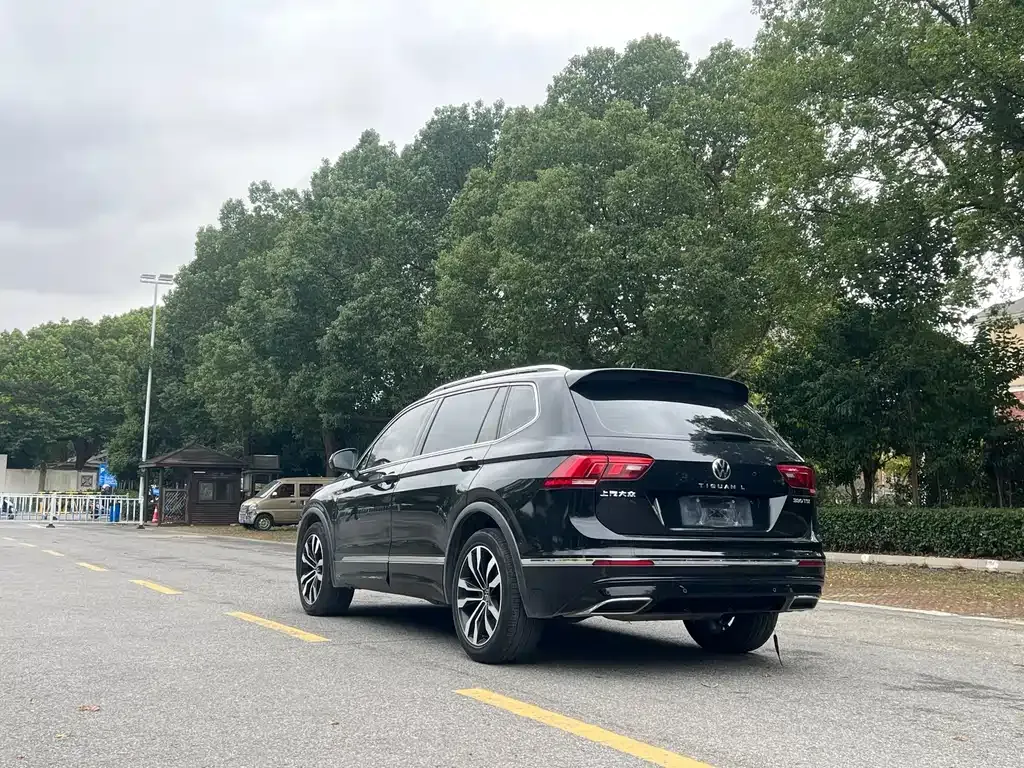 Volkswagen Tiguan L 2021 из CN, фото 9