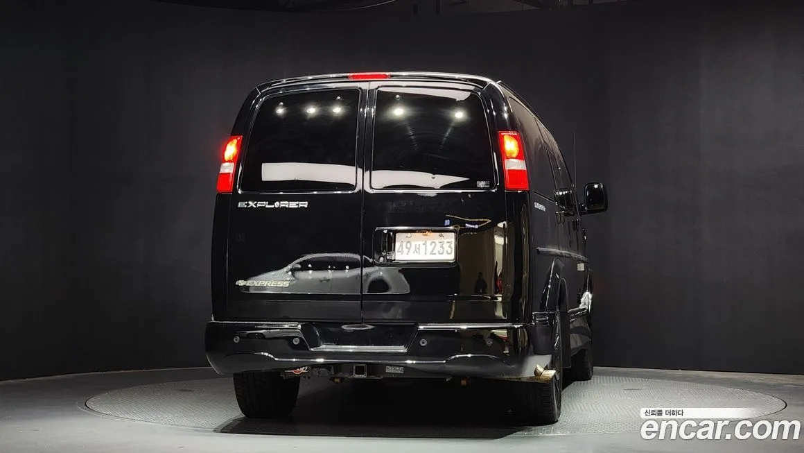 Chevrolet Express Van 2021 из KR, фото 4