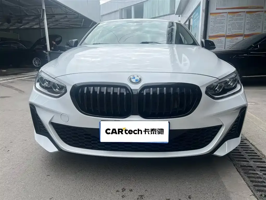 BMW 1 Series 2022 из CN, фото 2