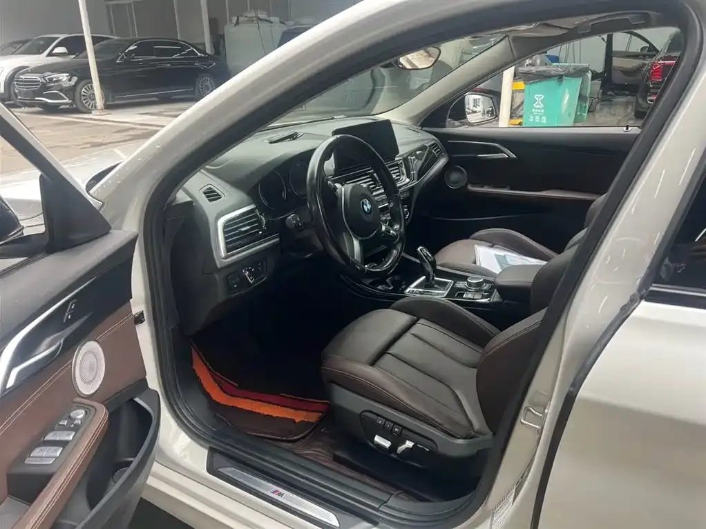 BMW 1 Series 2022 из CN, фото 4