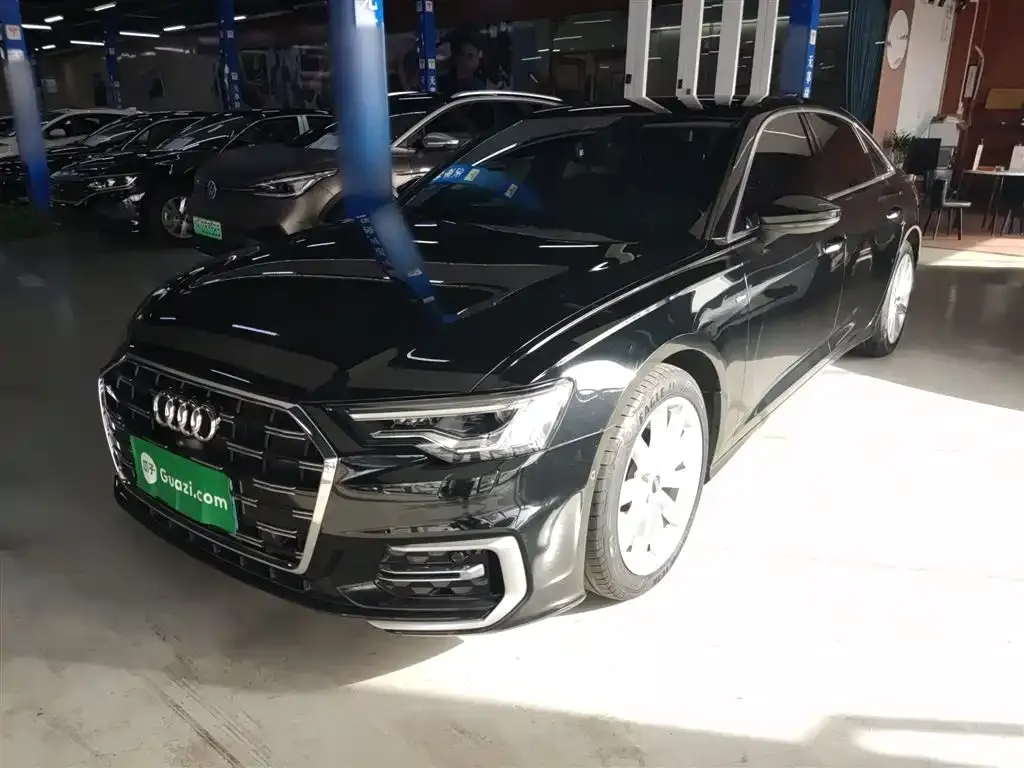 Audi A6L 2023 из CN, фото 1
