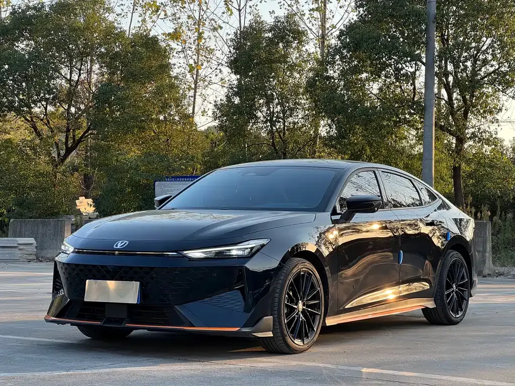 Changan UNI-V 2024 из CN, фото 1