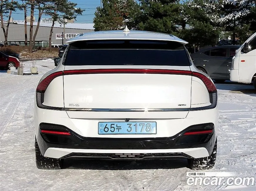 Kia EV6 — фото 4