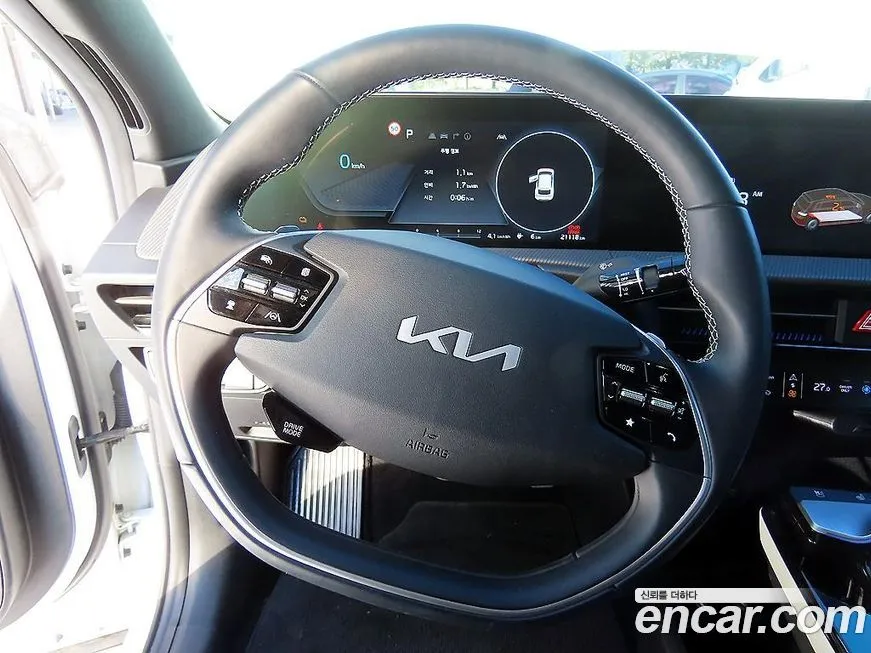 Kia EV6 — фото 8