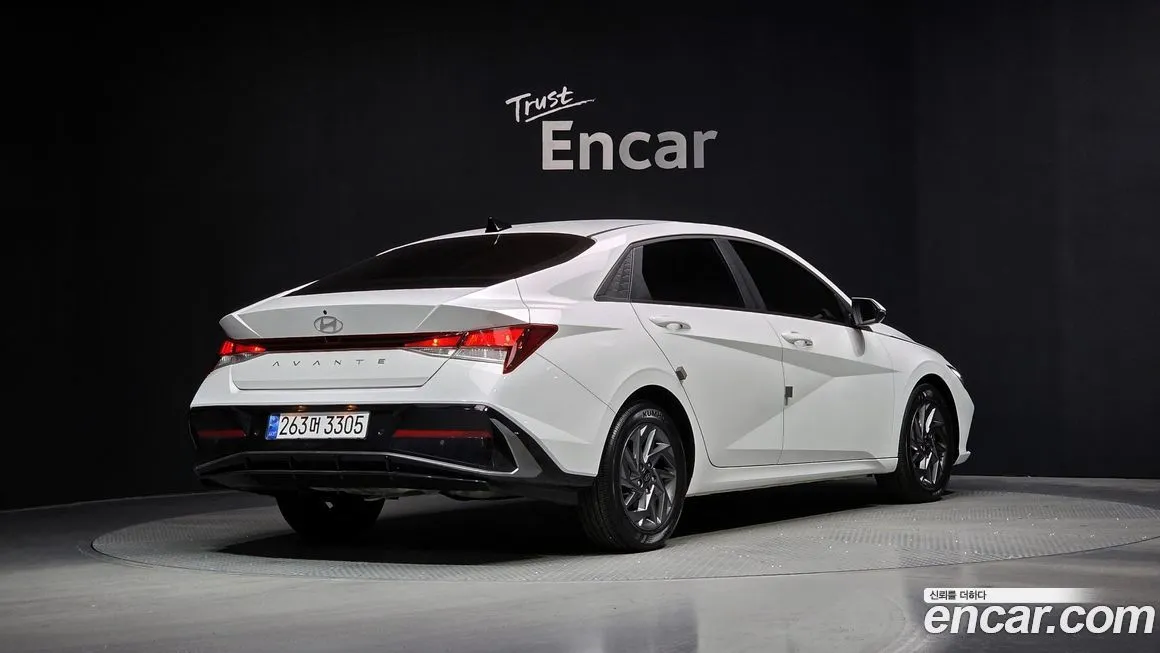 Hyundai AVANTE — фото 2