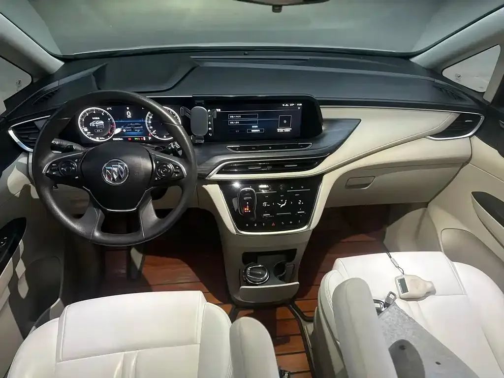 Buick GL8 2021 из CN, фото 10