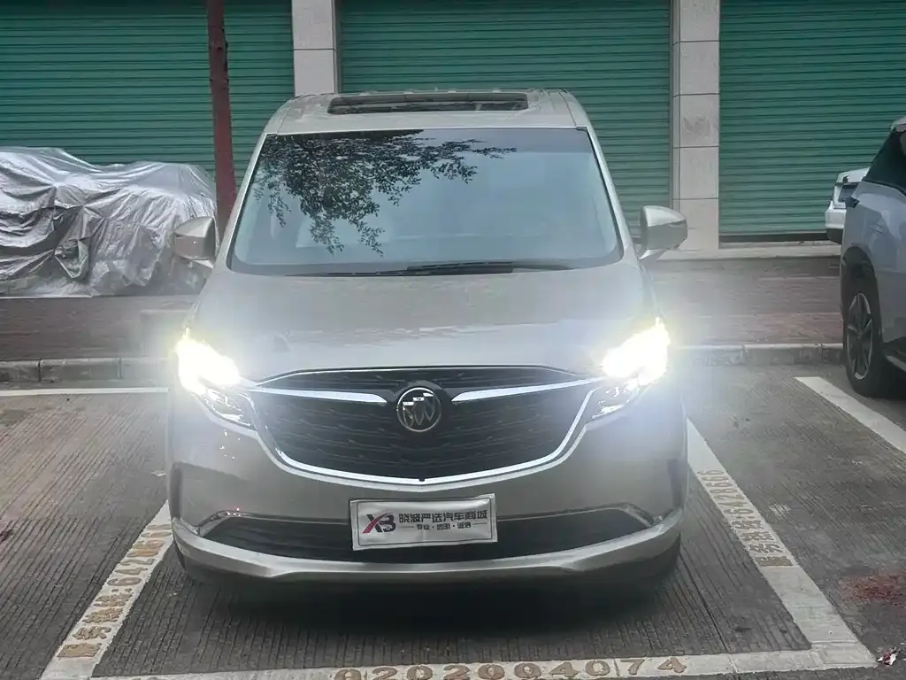 Buick GL8 2021 из CN, фото 2