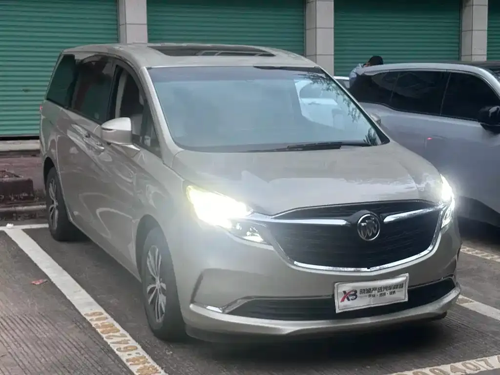Buick GL8 2021 из CN, фото 3