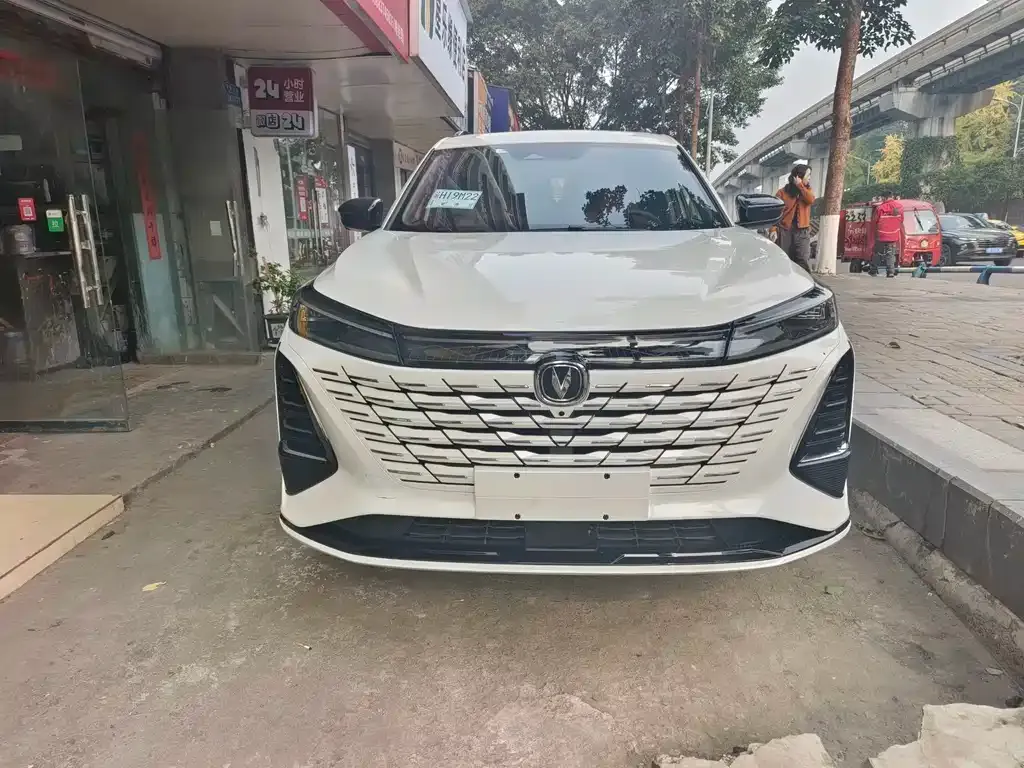 Changan CS75PLUS — фото 2