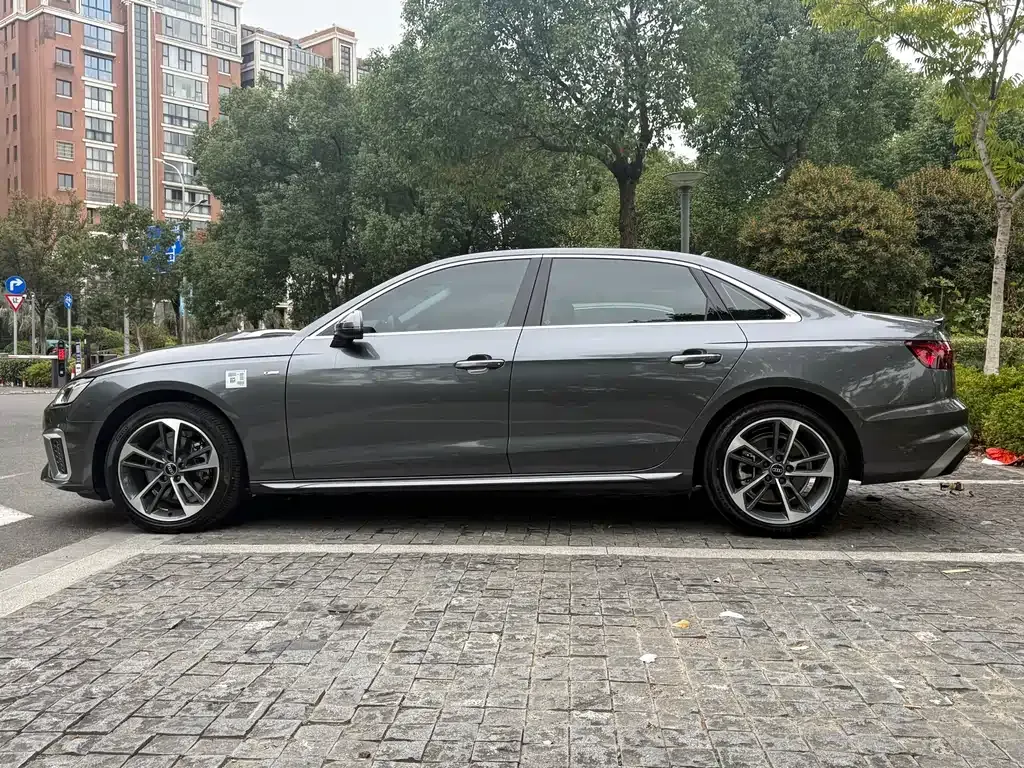 Audi A4L 2025 из CN, фото 4