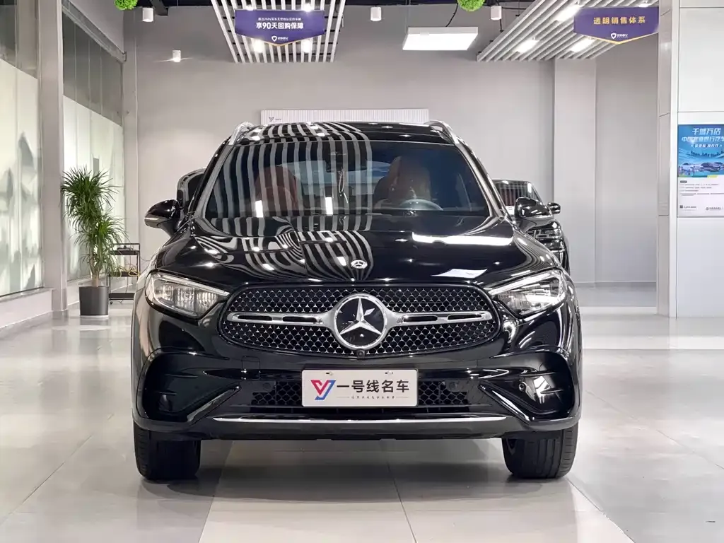 Mercedes-Benz GLC 2024 из CN, фото 2