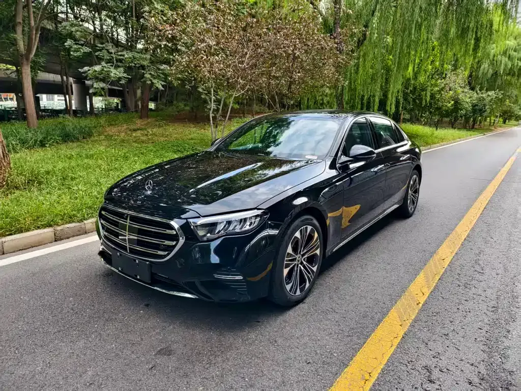 Mercedes-Benz E-Class 2025 из CN, фото 2