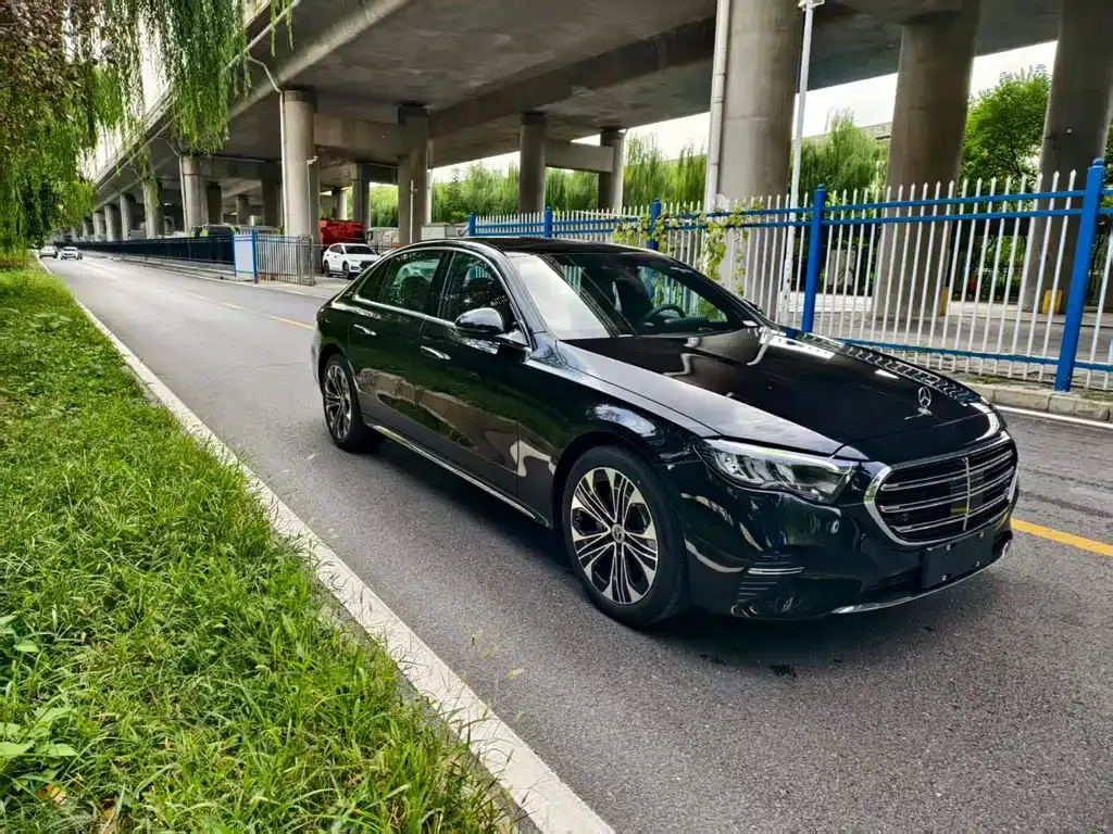 Mercedes-Benz E-Class 2025 из CN, фото 3