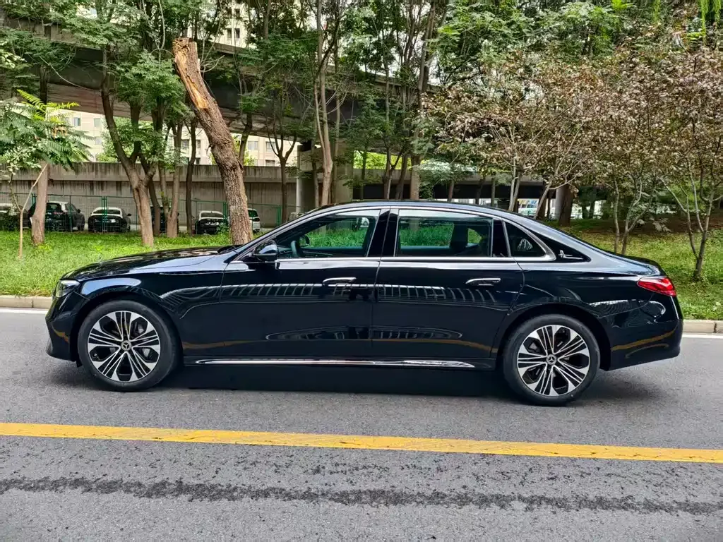 Mercedes-Benz E-Class 2025 из CN, фото 7