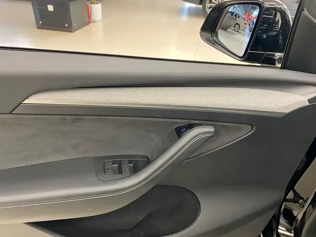 Tesla Model Y 2023 из CN, фото 6