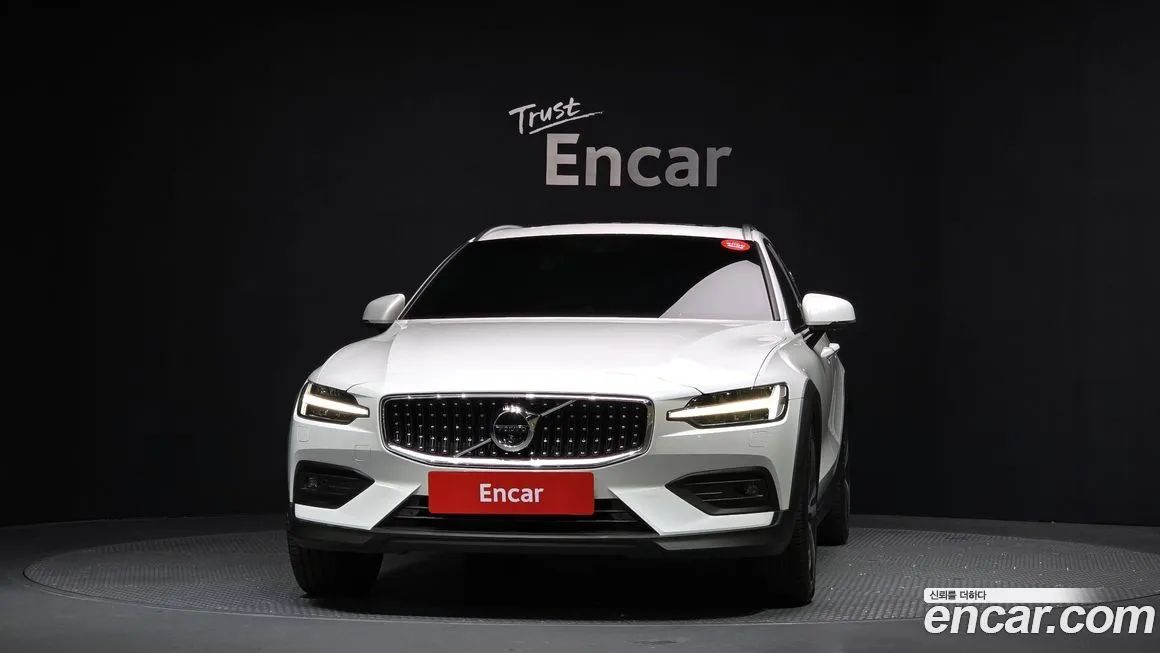 Volvo V60 2021 из KR, фото 3