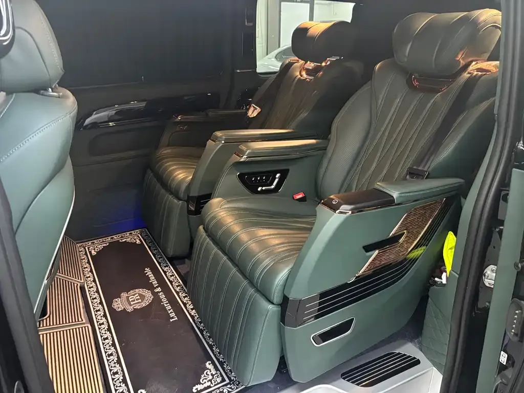 Mercedes-Benz Vito 2023 из CN, фото 8