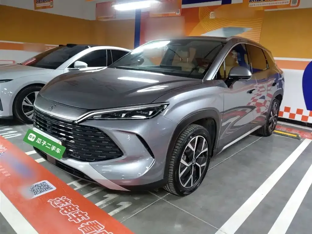 BYD L DM-i — фото 1
