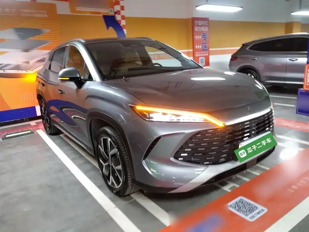 BYD L DM-i — фото 4