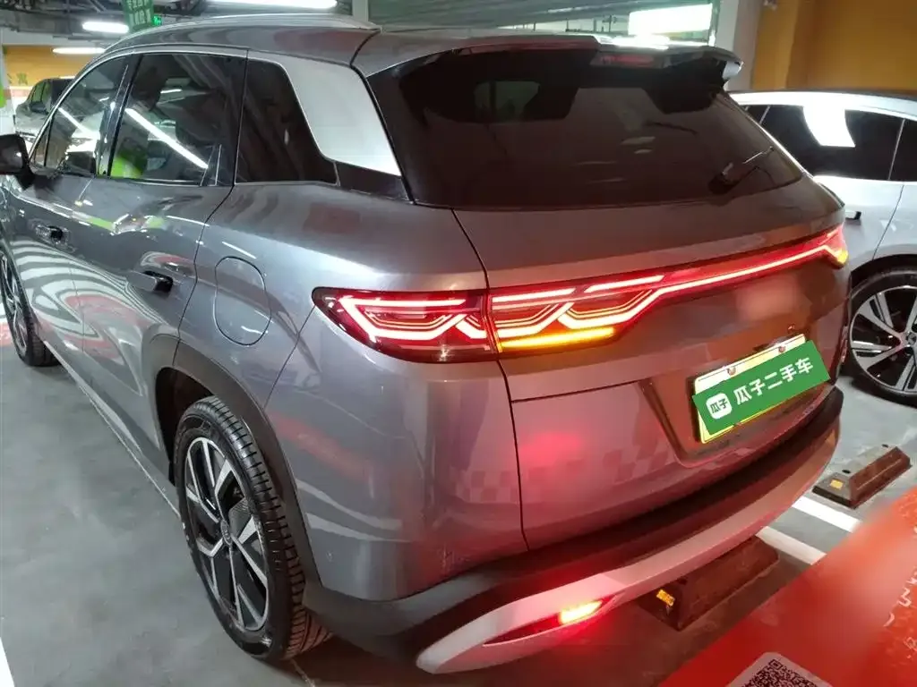 BYD L DM-i — фото 6