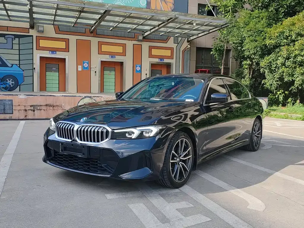 BMW 3 Series 2023 из CN, фото 1