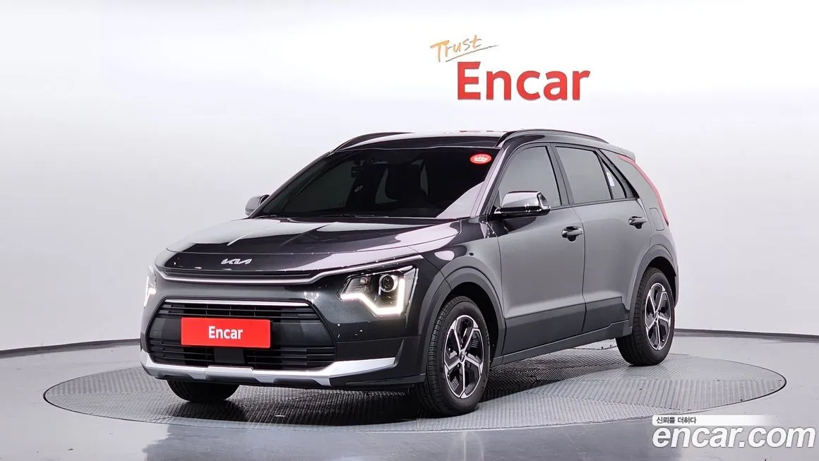 Kia Niro — фото 1