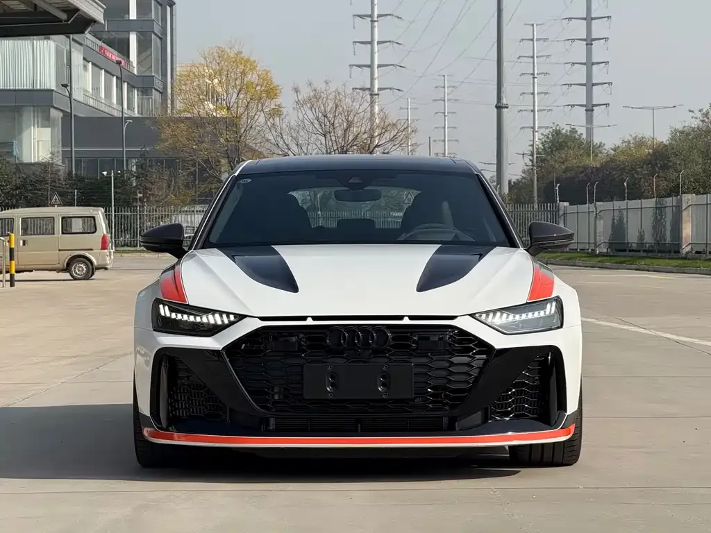 Audi RS 6 2025 из CN, фото 2