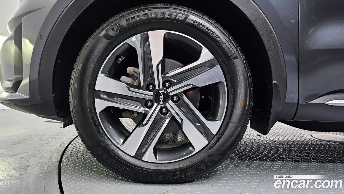 Kia Sorento — фото 5