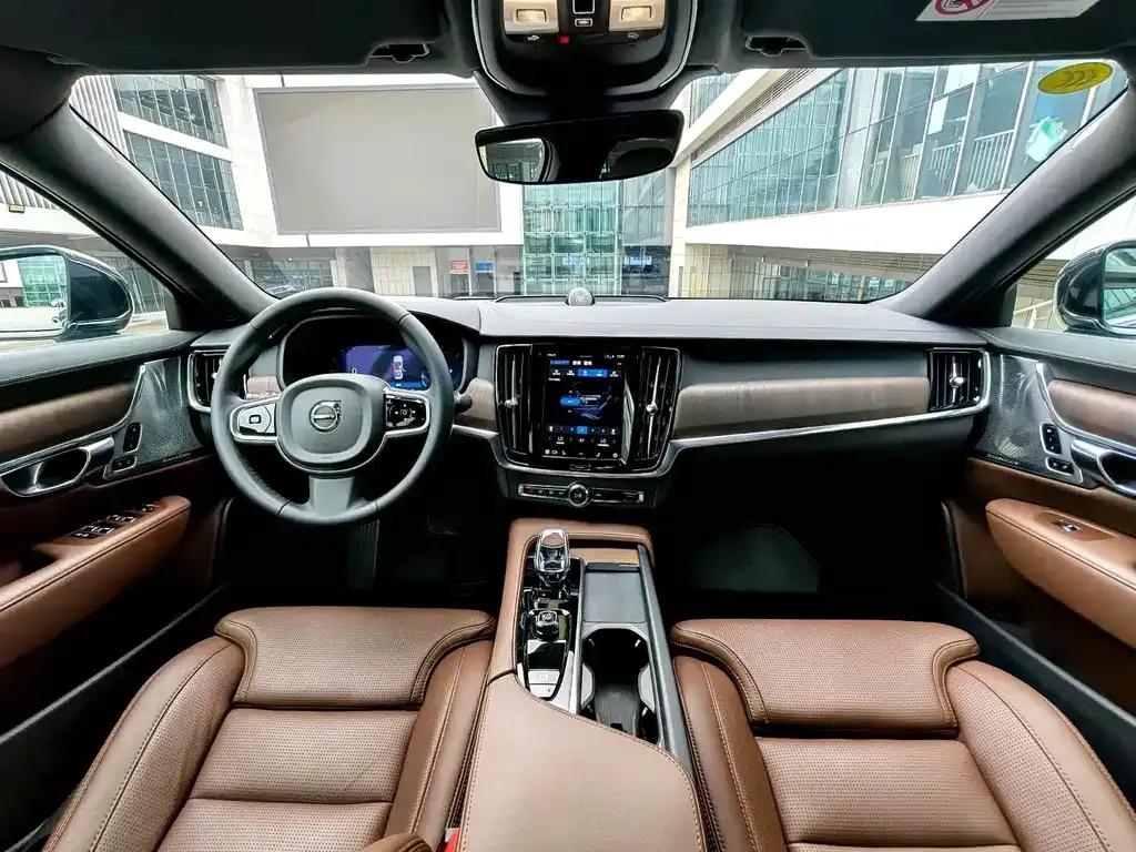 Volvo S90 — фото 4