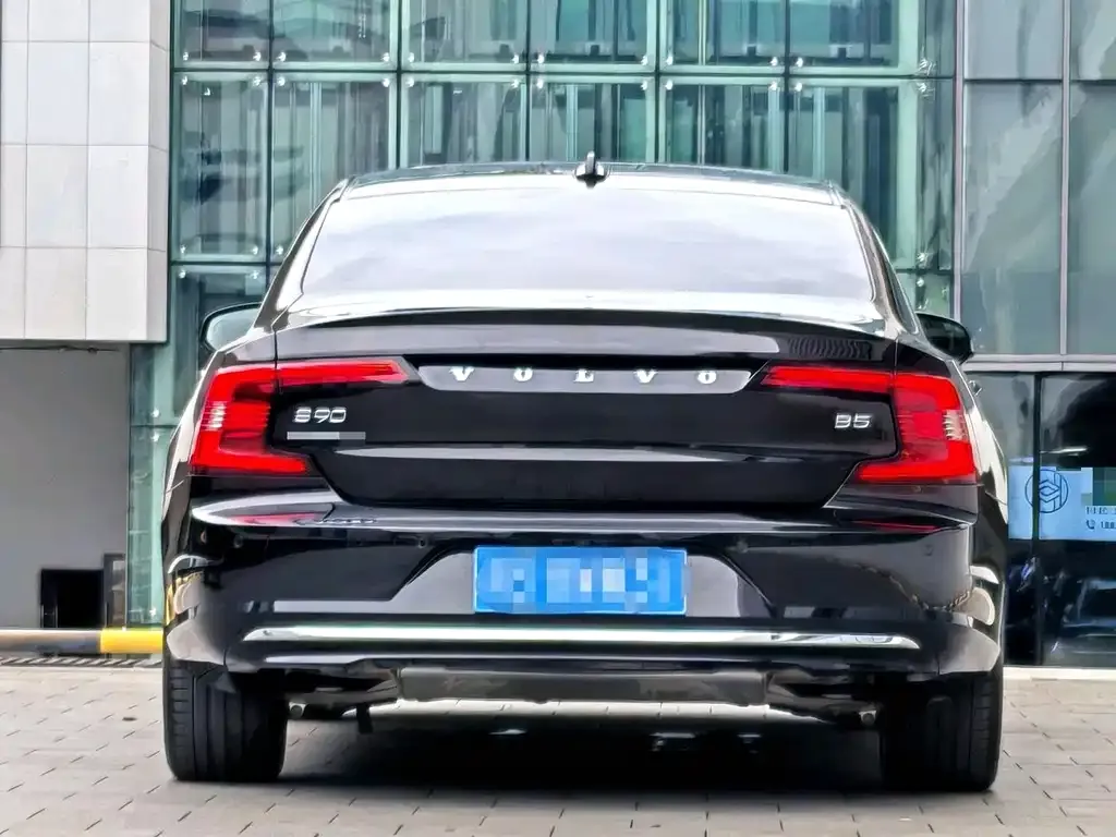 Volvo S90 — фото 7