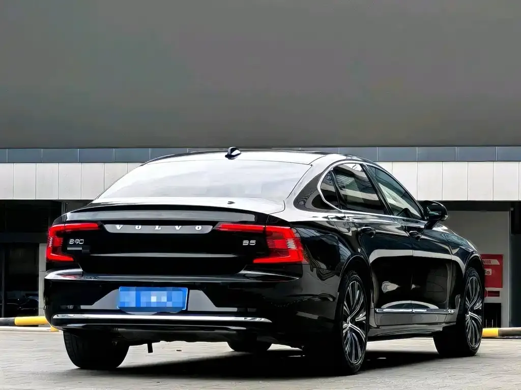 Volvo S90 — фото 9