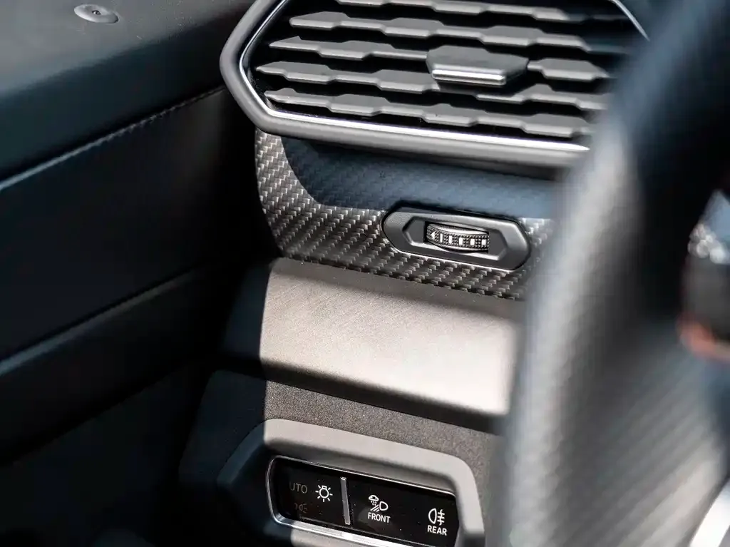 Lamborghini Urus — фото 8