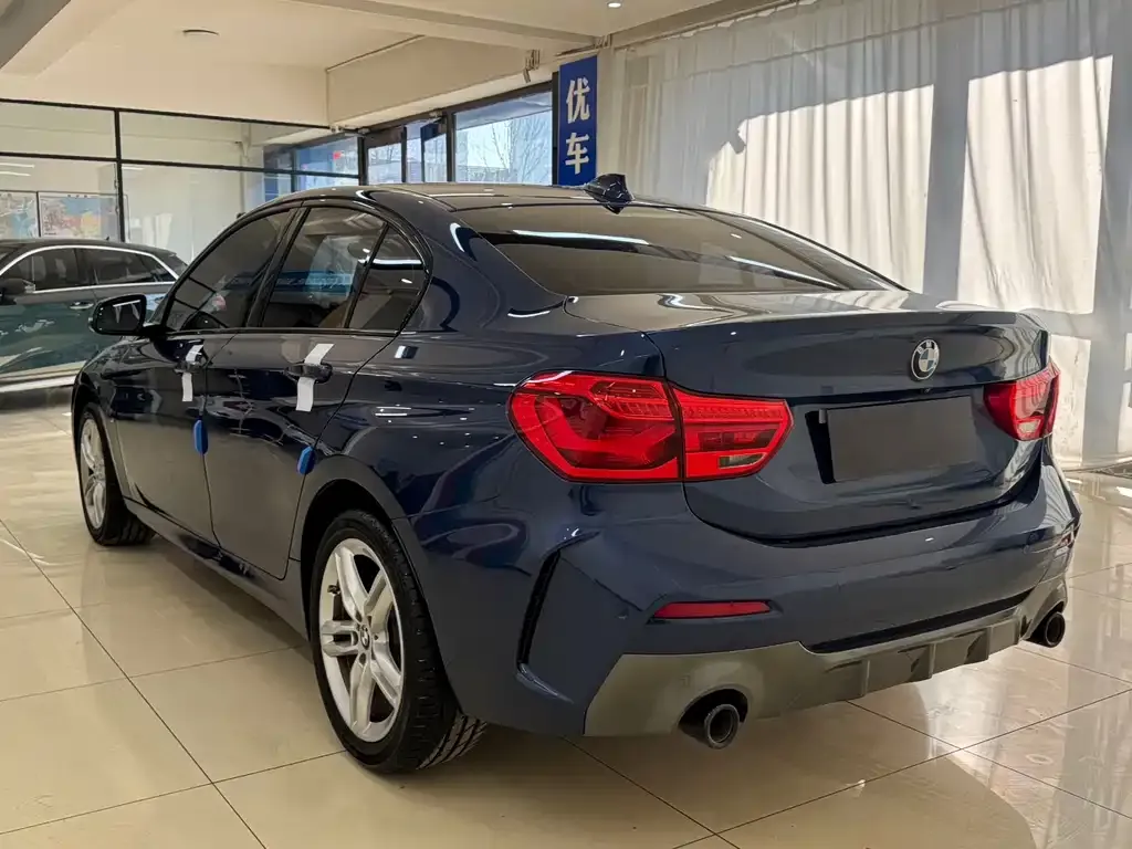 BMW 1 Series 2022 из CN, фото 4