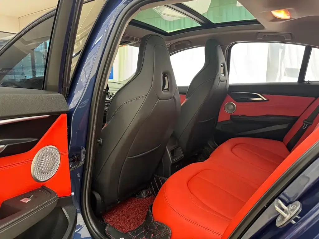 BMW 1 Series 2022 из CN, фото 8